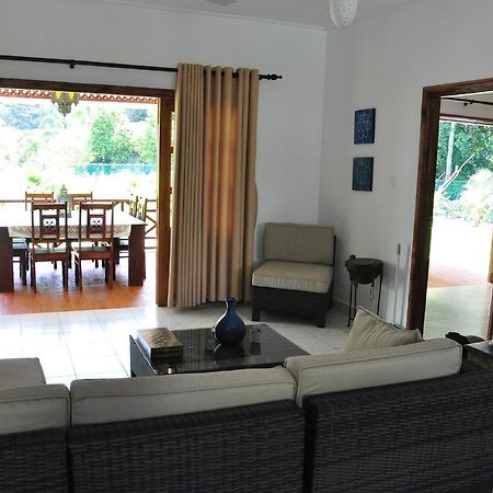 Paodise Guesthouse ラ・ディーグ島 エクステリア 写真